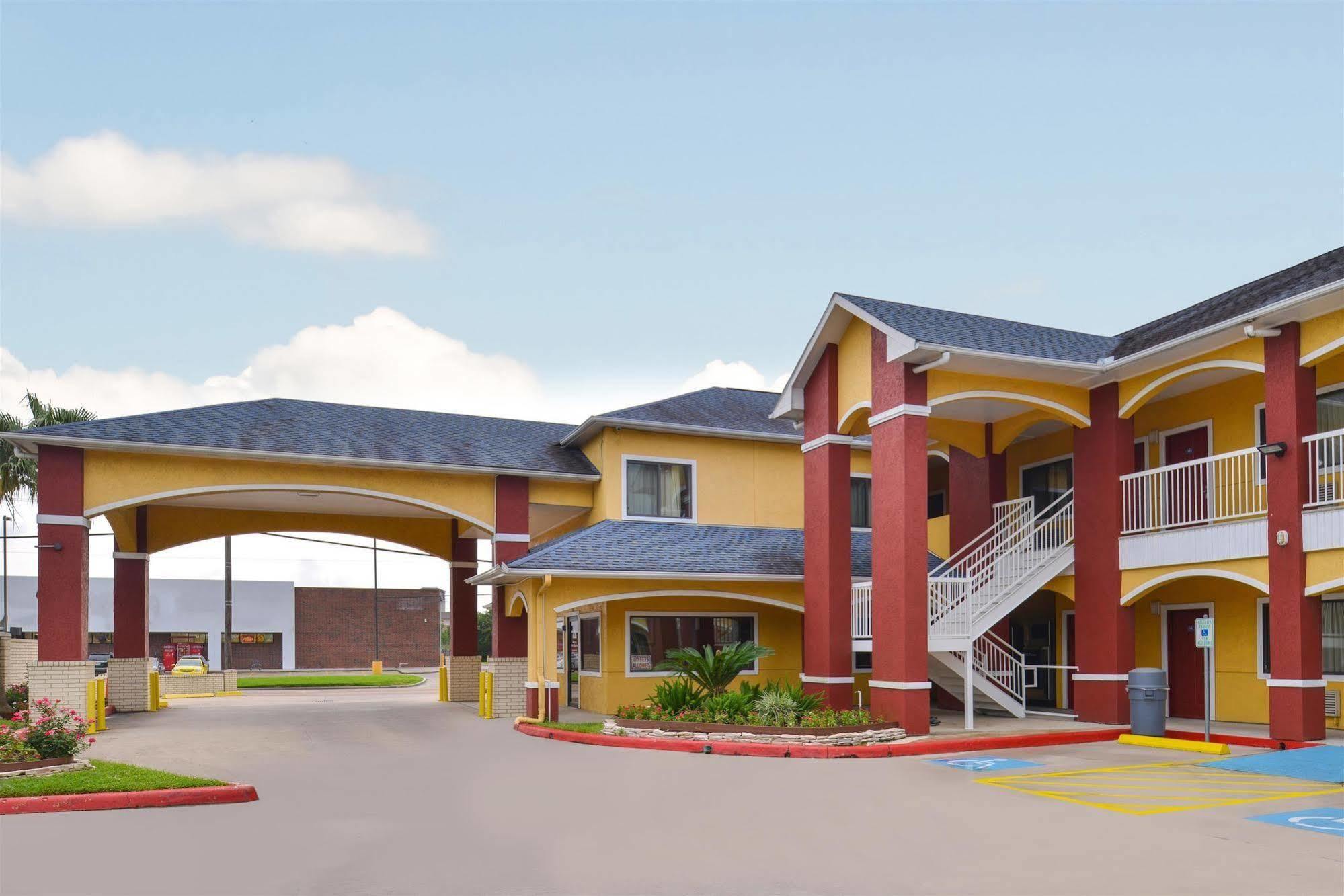 Motel Americas Best Value Inn-baytown